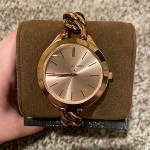 🚫SOLD🚫Michael Korse rose gold watch